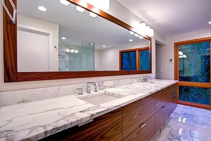 Honed vs. Polished Quartz: Understanding the Differences